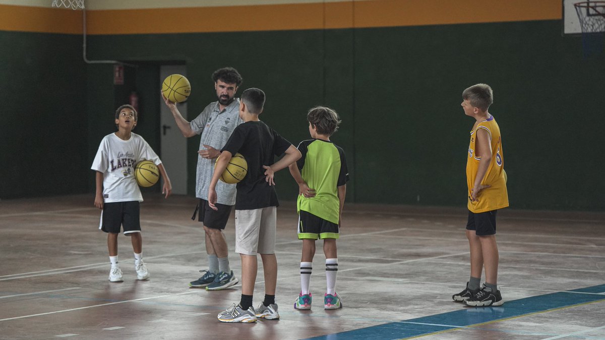 🏕️🌞 𝐂𝐀𝐌𝐏𝐔𝐒 𝐃𝐄 𝐕𝐄𝐑𝐀𝐍𝐎

¡Cerramos el último turno del XXXVI Campus de Verano en Alcalá de la Selva! 🧡

Naturaleza, un sinfín de actividades y mucho baloncesto 🏀