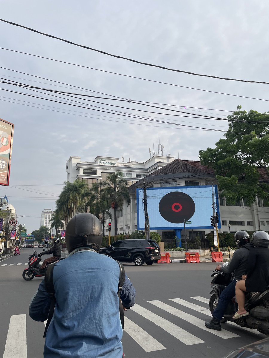 waaldin's tweet photo. Baru aktif lagi nih. Ada yang lagi di bandung mau di temenin? https://t.co/wC1iHNQDDm