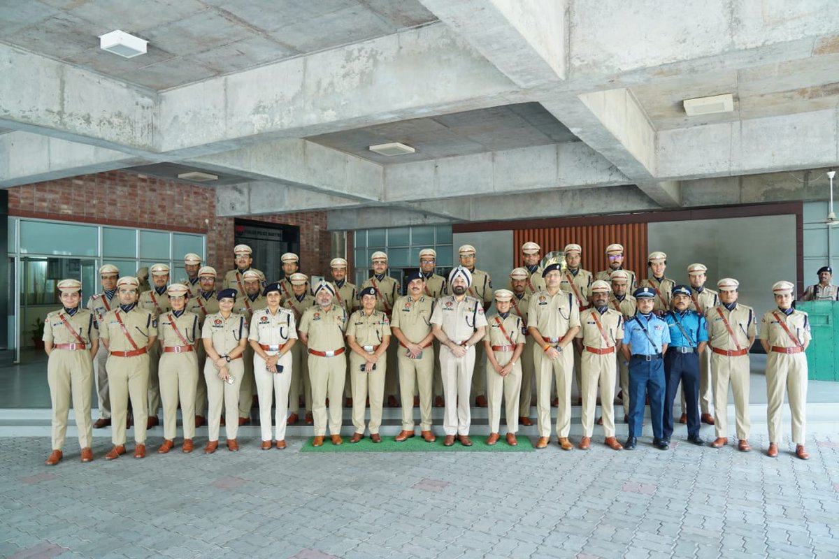 DGPPunjabPolice's tweet photo. It was a pleasure to interact with the 26 IPS Probationers of the 77 RR batch including 1 each from Nepal Police and Maldives Police during their Study cum cultural tour visit to @PunjabPoliceInd Headquarters, along with other senior officers posted at HQ. 

We discussed the evolving challenges of modern policing, the importance of community engagement, and the need to uphold the highest standards of integrity and professionalism. 

I wish these young officers success and strength as they embark on their journey to safeguard the nation and serve its people with courage and commitment. 

@IPS_Association 
@svpnpa
