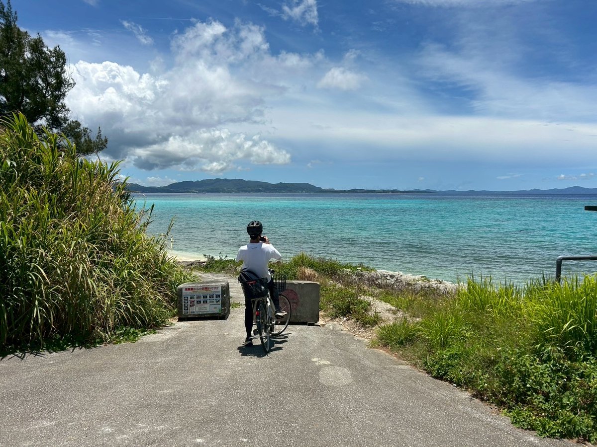 ct_cyclelink's tweet photo. ＼先日ツアーの下見で沖縄・やんばる地方へ行ってきました🛫／
綺麗な海と、青く広い空を望みながら＃サイクリング🚴‍♂️✨
ロケーションも抜群で、参加者の皆様にもきっと楽しんでいただけるはずです！
今回下見したコースは今年の秋頃販売開始予定🍂
 
ぜひお楽しみにお待ちください👍 https://t.co/cYYoUlFtVF