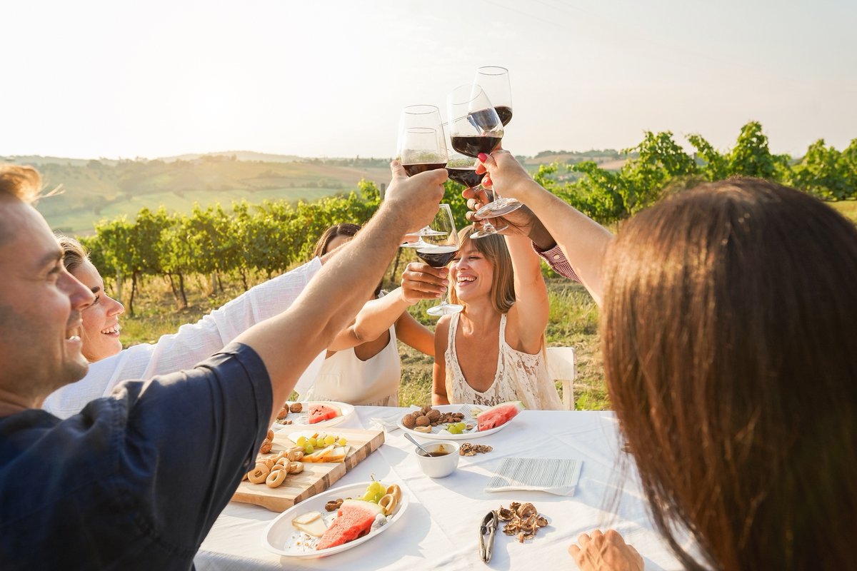 destinationsant's tweet image. Apéritifs d’été salés, tension en danger !: « La lacto-fermentation des légumes (choucroute, pickles, cornichons, olives) apporte beaucoup trop de sel caché », prévient le Pr Xavier Girerd, cardiologue et président de la Fondation Hypertension pour AGIR… destinationsante.com/aperitifs-dete…