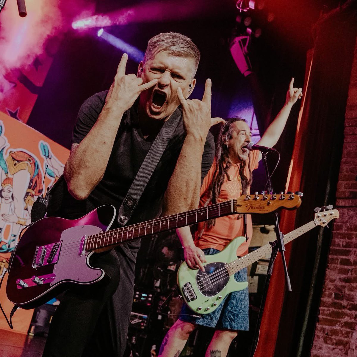 slamdunkpresent's tweet image. Tickets are ON SALE NOW for @LessThanJake at @O2AcademyLeeds on Friday 6th March with special guests @BouncingSoulsNJ, @TheAquabats & @BarPreachers 🙌
For fans of all things ska punk, you don't want to miss out on this one!
Book now from slamdunkmusic.seetickets.com/event/less-tha…