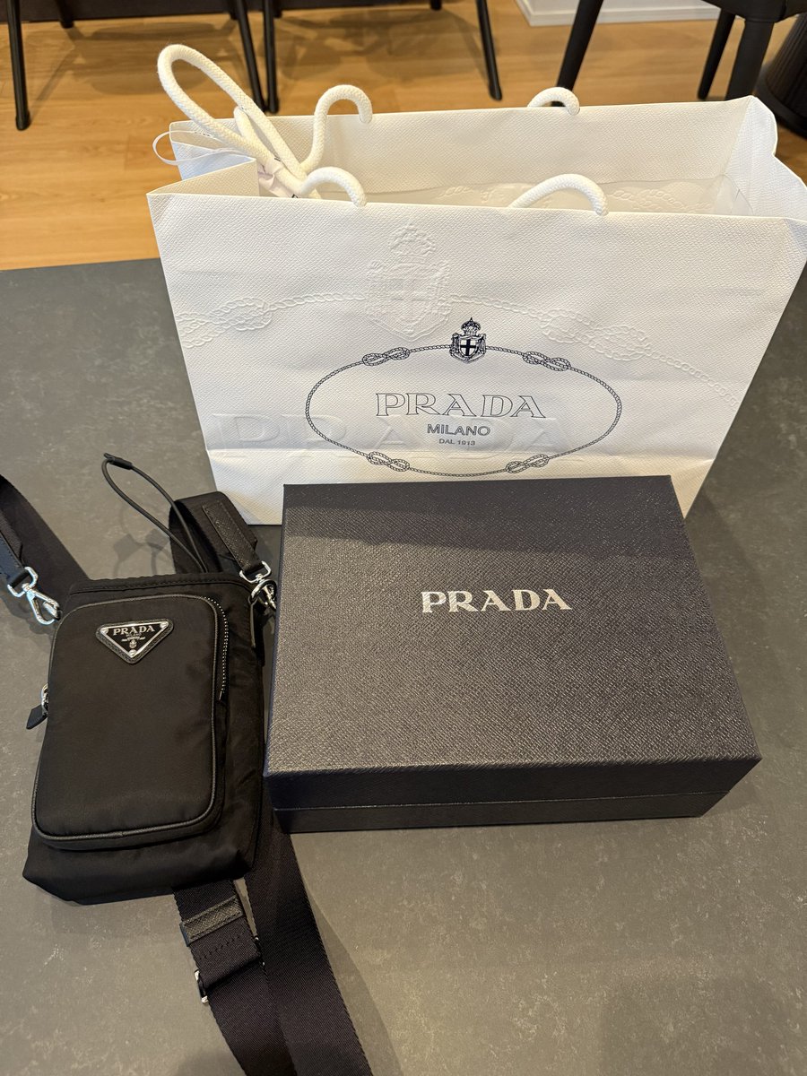 【PRADA】早い者勝ちセール ラフィア バケツバッグ ショルダー Ponz on X:
