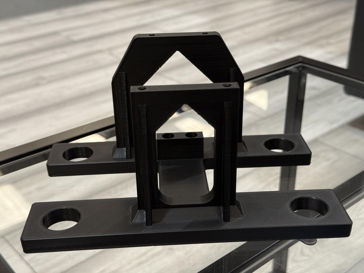 This brake caliper bracket was printed in #ToughPLA on the <a href="/Ultimaker/">UltiMaker</a> S8 - delivering high impact resistance and dimensional reliability.

⚙️ UltiMaker #S8 achieves up to 4x the productivity of its predecessor, while also improving #printquality

🔗 eu1.hubs.ly/H0lYZ1K0
