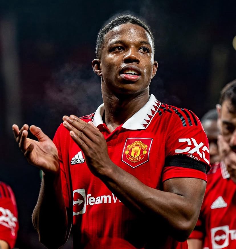🚨 𝐉𝐔𝐒𝐓 𝐈𝐍: Tyrell Malacia is considering a move to Saudi Arabia, as he evaluates a formal offer. #MUFC [<a href="/joost_blaauwhof/">Joost Blaauwhof</a>]