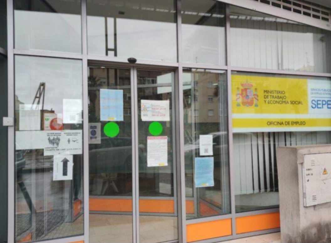📉Mientras en España baja el paro, en Melilla sube. El paro juvenil alcanza el 55,7%. ¿Dónde está la reactivación económica prometida por el PP? 
⬇️Nota Completa: intriguing-fascinator-2c8.notion.site/Melilla-no-lev…

#Melilla #ParoJuvenil #Humo