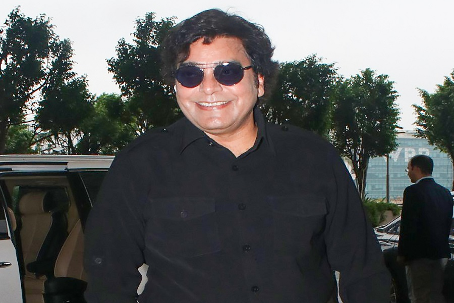 Oh Women (@oh_women) on Twitter photo Ashutosh Rana believes in reading people more than books: Different stories, terrific character arcs
ohwomen.in/post/ashutosh-ā¦
<a href="/ranaashutosh10/">Ashutosh Rana</a> <a href="/umeshkshukla/">Umesh K Shukla</a> #IndianCinema #BollywoodUpdates #ActorInterview #IANSExclusive #ReadMore #PowerOfReading #LiteratureLovers <a href="/OhWomen/">Women Can Do It All</a> Ashutosh Rana believes in reading people more than books: Different stories, terrific character arcs
ohwomen.in/post/ashutosh-ā¦
<a href="/ranaashutosh10/">Ashutosh Rana</a> <a href="/umeshkshukla/">Umesh K Shukla</a> #IndianCinema #BollywoodUpdates #ActorInterview #IANSExclusive #ReadMore #PowerOfReading #LiteratureLovers <a href="/OhWomen/">Women Can Do It All</a>