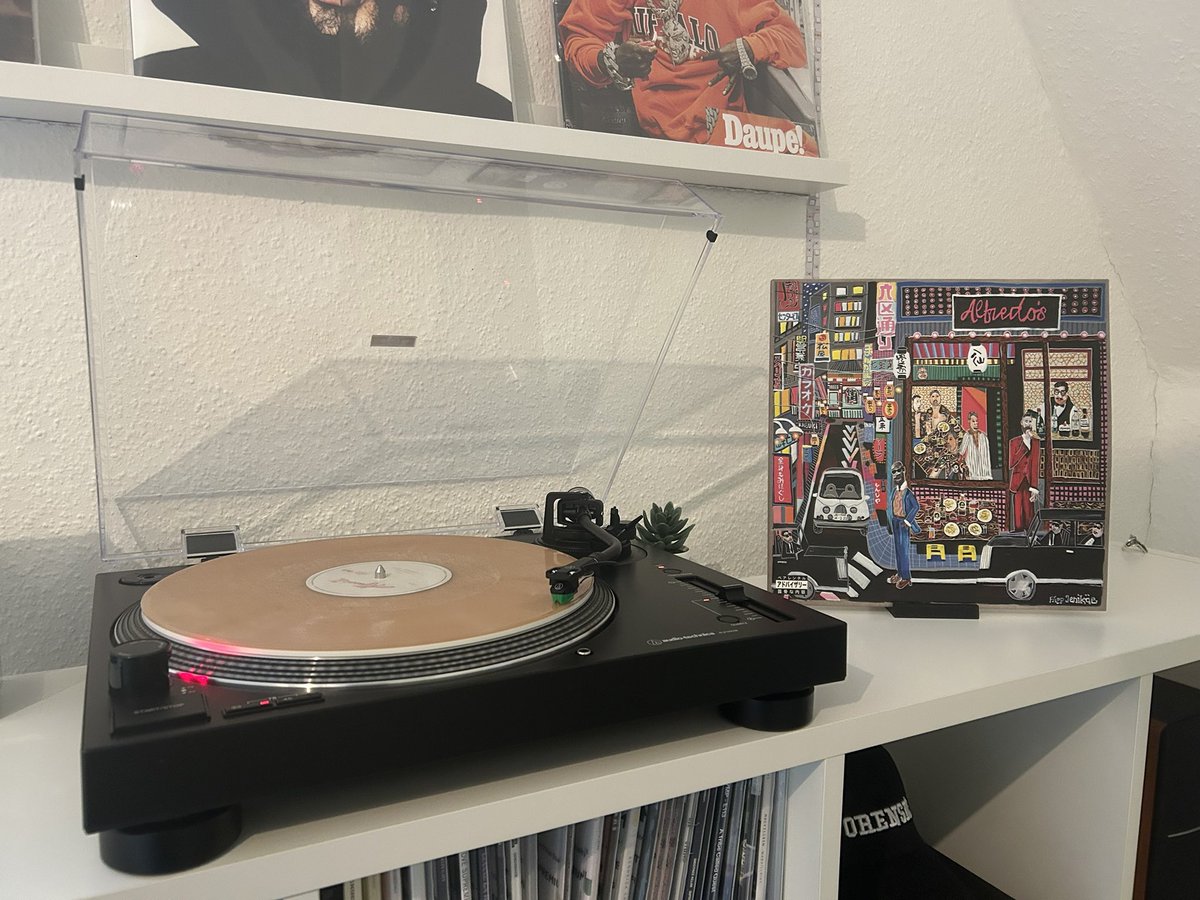 Stuhltaucher's tweet image. New Arrival
Alfredo 2
By Freddie Gibbs & The Alchemist
Vodka Sauce Vinyl