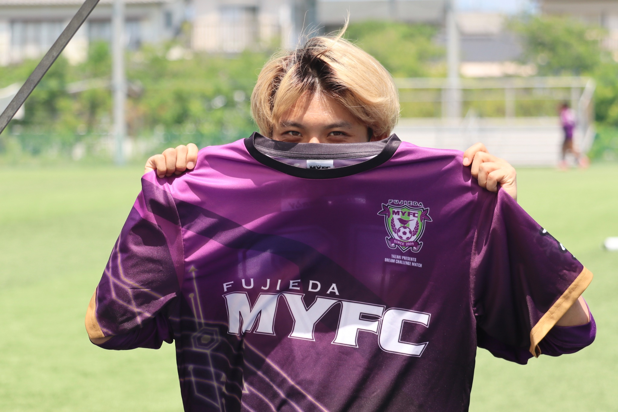 復刻Jリーグチップス 藤枝MYFC 浅倉廉 キラ 復刻Jリーグチップス 藤枝MYFC 浅倉廉 キラ