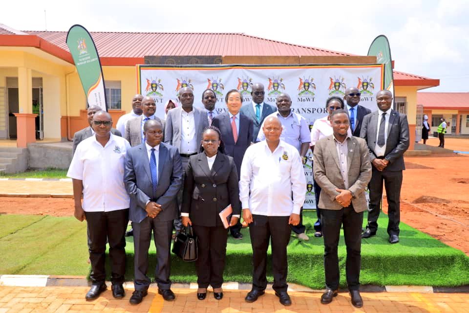 MoWT_Uganda's tweet image. His Excellency Sasayama Takuya, Ambassador of Japan to Uganda, today conducted an official inspection of the Mechanical Engineering Training and Advisory Center (METRAC) located in Luweero District.
METRAC is the first facility of its kind in Uganda, dedicated to the training of…
