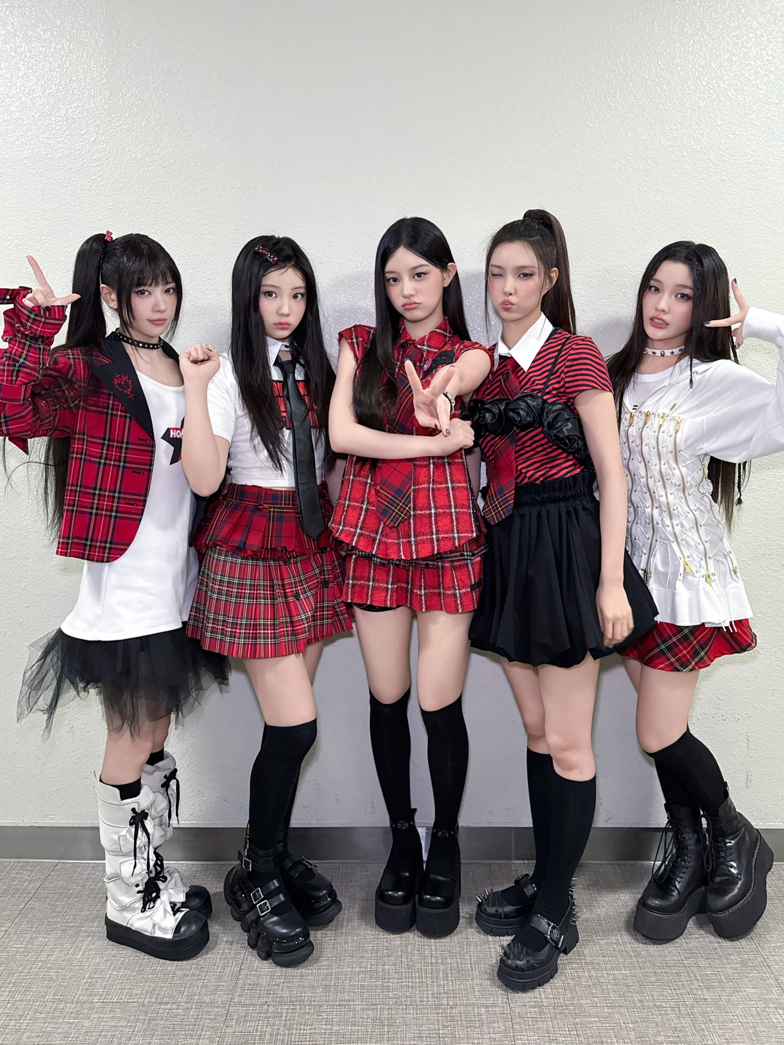 이번 컴백도 6주 꽉 채워서 한 아일릿 착장 모음.jpg | 인스티즈