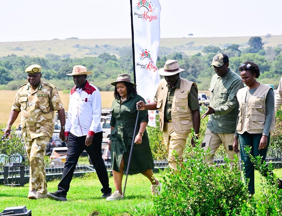 ToskKenya's tweet image. H.E President William Ruto &amp;amp; @rebecca_miano visited the Maasai Mara to witness the iconic wildebeest migration, a  symbol of Kenya’s natural heritage.

@ToskKenya we celebrates this spotlight on tourism and remains committed to sustainable, certified travel.

#TOSKsettingthepace