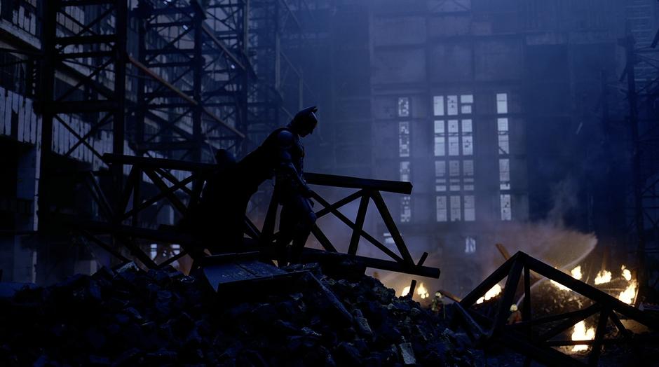ItsSlickinTime1's tweet image. Man, this batman is aurafarming instead of catching the joker, nolan's a hack 🙄🤦♂️