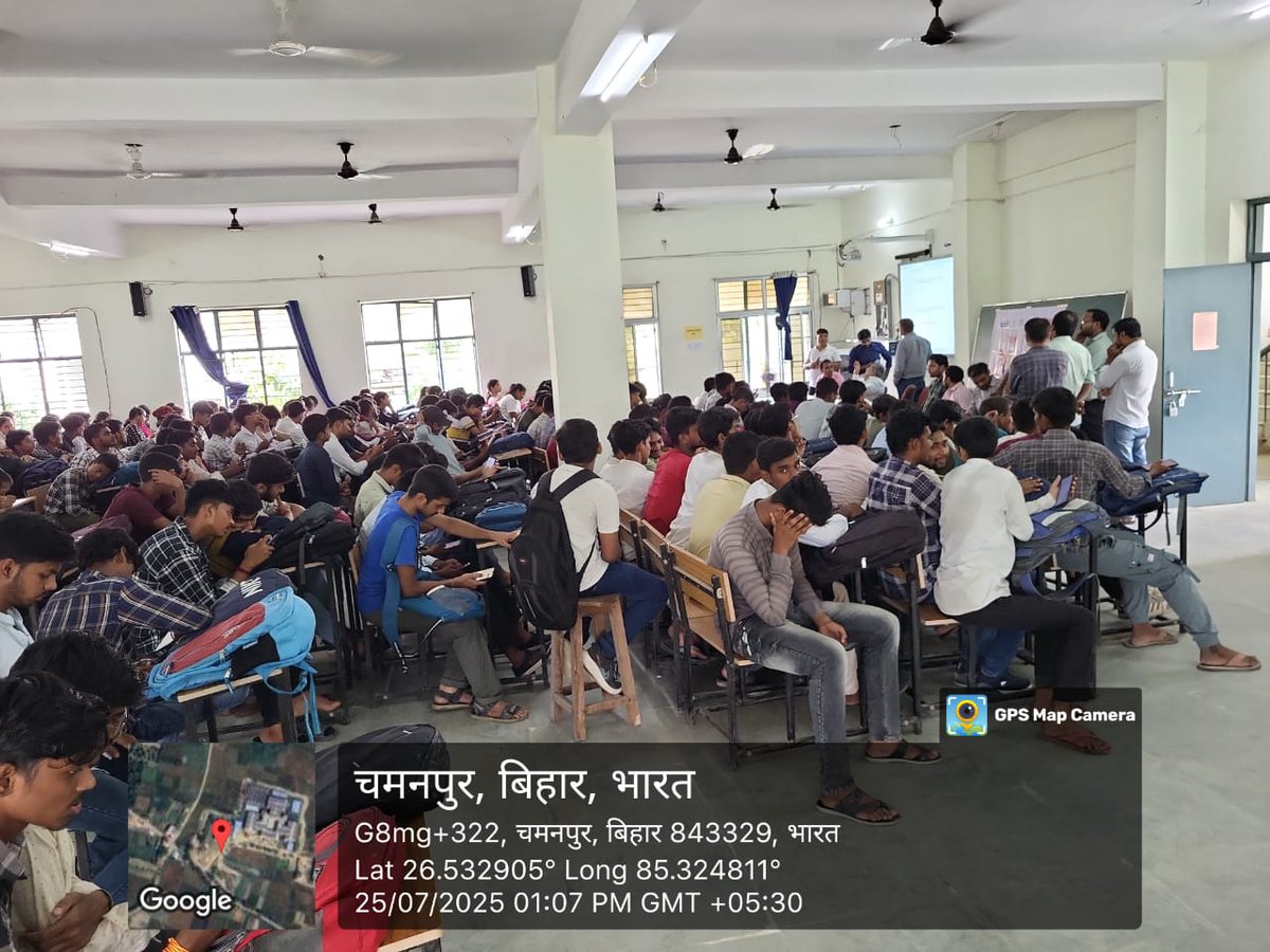 startup_bihar's tweet image. बिहार आइडिया फेस्टिवल 2025 - Outreach Program at Sheohar
Sheohar जिले में Startup Bihar द्वारा आयोजित आउटरीच कार्यक्रम के दौरान छात्रों को नवाचार और स्टार्टअप के प्रति प्रोत्साहित किया गया।
कार्यक्रम में मेंटरशिप, सीड फंडिंग और स्टार्टअप अवसरों पर विस्तृत चर्चा की गई।
"हर नया…