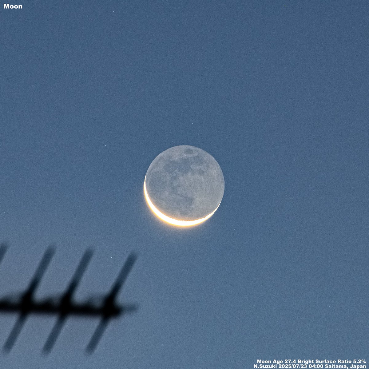 naochansuzuki's tweet photo. 暁月の地球照
今日は新月。ゆっくり寝れます
#月 #暁月 #地球照 #moon #cresentmoon #earthlight #天体写真 #星空 #astrophotgraphy #vsco #宙を見上げて #nikon #nikond7500 #photoshop #vixen #vixenpolarie https://t.co/03tYSexWPu