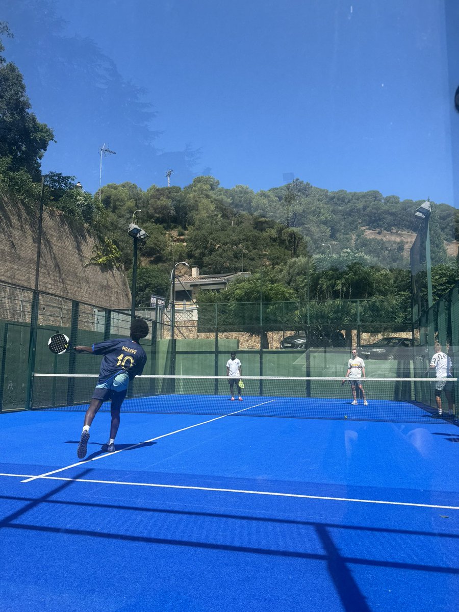 Chiswick School PE (@chiswickpe) on Twitter photo Padel in the Sun 😍 we are really making the most of the last day of sunshine!
<a href="/Sportths/">HEATHLAND PE</a> <a href="/ChiswickSchool/">Chiswick School</a> Padel in the Sun 😍 we are really making the most of the last day of sunshine!
<a href="/Sportths/">HEATHLAND PE</a> <a href="/ChiswickSchool/">Chiswick School</a>