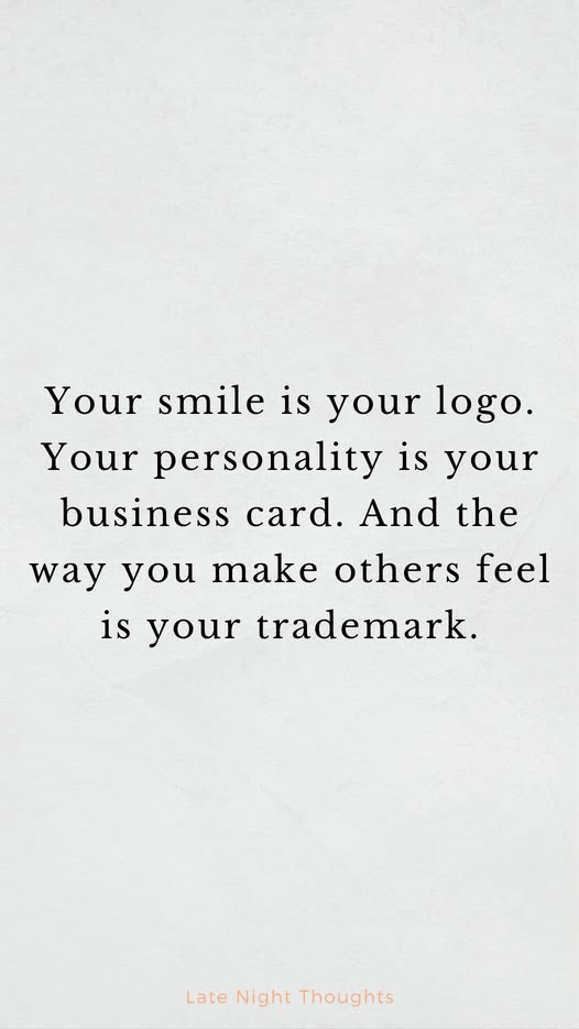 maria_fragata's tweet image. A smile is the best makeup any girl can wear. Never regret anything that made you smile. 😊