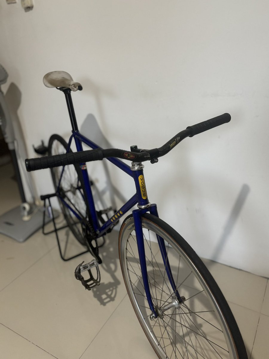 For sale: Easton Monkey Lite XC carbon handlebar
Original vintage model, full carbon, ringan &amp; masih solid
Kondisi bekas pakai, ada gores pemakaian (lihat foto)
Clamp: [25.4 
Cocok buat build retro XC atau fixie ringan
Idr: 1.100.000 (Nego)
DM aja kalau minat ✅ #fnfjb