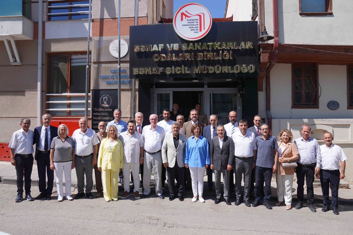 DtAhmetAtac's tweet image. Büyükşehir Belediye Başkanımız Ayşe Ünlüce ve Odunpazarı Belediye Başkanımız Kazım Kurt ile birlikte Eskişehir Esnaf ve Sanatkarlar Odaları Birliği Başkanı Ekrem Birsen ve yönetimini ziyaret ettik.
Eskişehir’in üretim gücünün en önemli aktörlerinden olan esnafımızın…