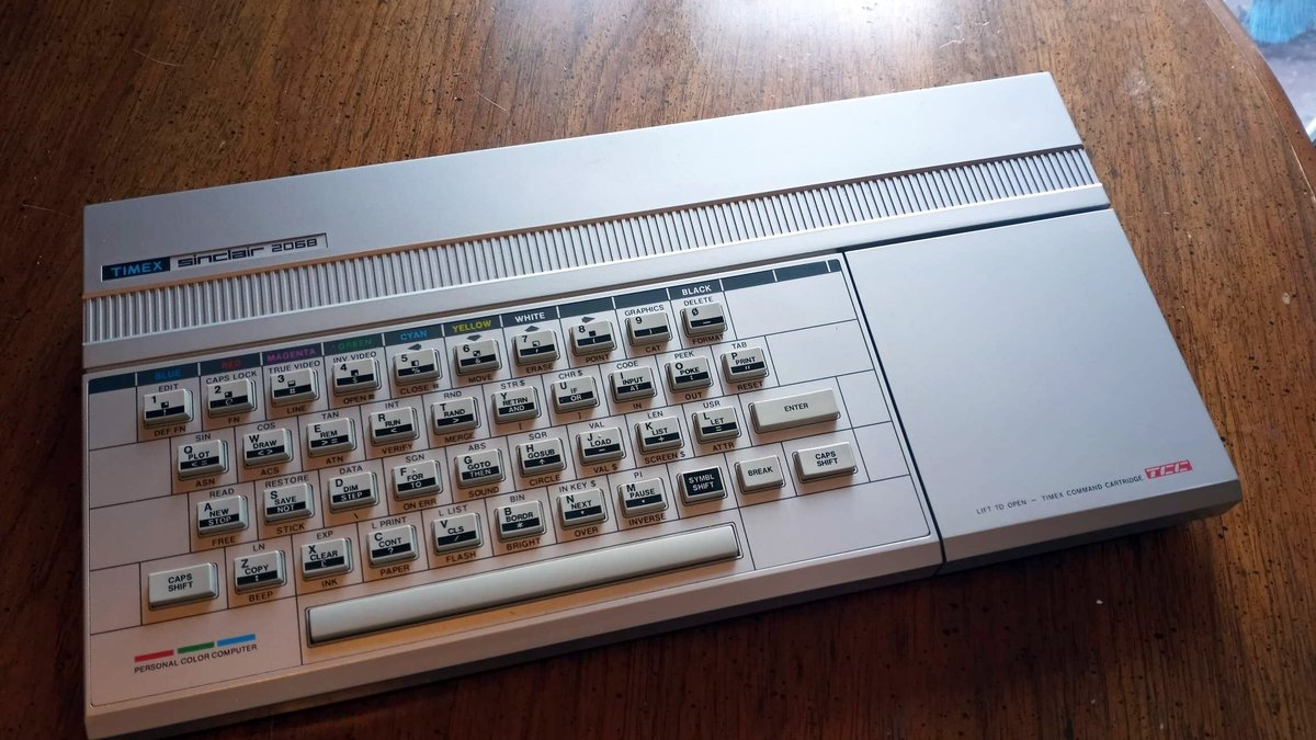 RetroVidGaming's tweet image. Just found this on a friends post. I've never seen one before, looks interesting.