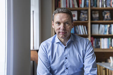 BookBrunch's tweet image. Annual results from Oxford University Press, the world's largest academic publisher, show turnover and profit slipping 'amid disruption in core markets'
bookbrunch.co.uk/page/article-d… (£)
