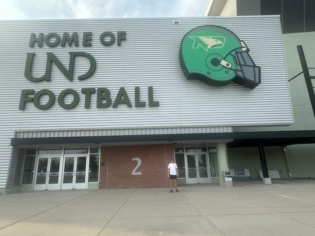 Carter Temple (@cartertemple2) on Twitter photo Had an amazing day with <a href="/UNDfootball/">North Dakota Football</a>! Grateful for the great conversations and connections. Excited to see what the future holds! Even got to see some of my old teammates! <a href="/KMOBULLDOGS/">Kearney Bulldogs Football</a> <a href="/CoachMinnick/">Logan Minnick</a> <a href="/jeremycrabtree/">Jeremy Crabtree</a> <a href="/IsaacFruechte14/">Isaac Fruechte</a> <a href="/coachstepps/">Travis Stepps</a> <a href="/Coach_SchmidtE/">Eric Schmidt</a> <a href="/ghaugii7/">Gordie Haug</a> Had an amazing day with <a href="/UNDfootball/">North Dakota Football</a>! Grateful for the great conversations and connections. Excited to see what the future holds! Even got to see some of my old teammates! <a href="/KMOBULLDOGS/">Kearney Bulldogs Football</a> <a href="/CoachMinnick/">Logan Minnick</a> <a href="/jeremycrabtree/">Jeremy Crabtree</a> <a href="/IsaacFruechte14/">Isaac Fruechte</a> <a href="/coachstepps/">Travis Stepps</a> <a href="/Coach_SchmidtE/">Eric Schmidt</a> <a href="/ghaugii7/">Gordie Haug</a>
