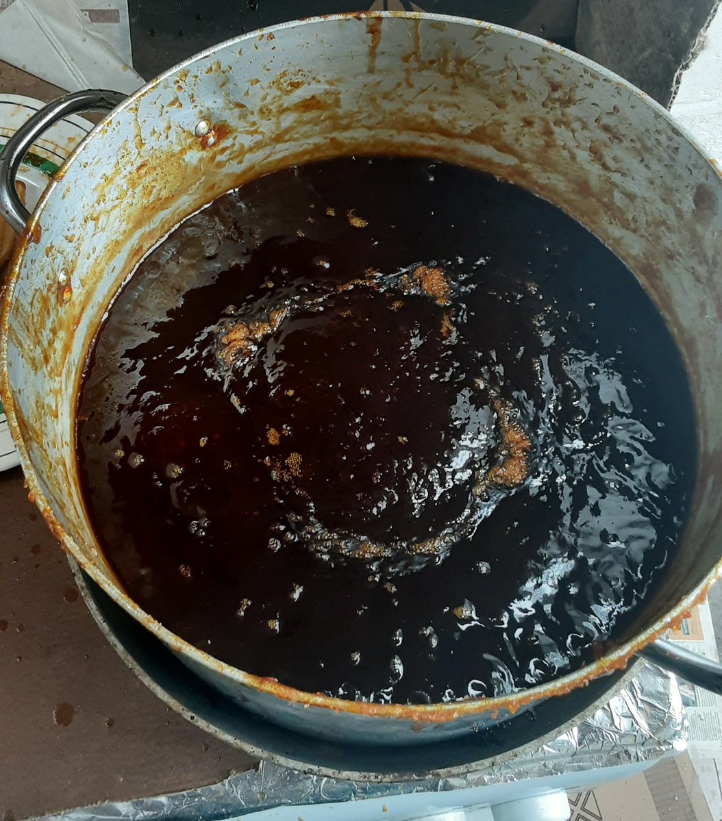 RobertoFerdenzi's tweet image. Dad had a long and &quot;fruitful&quot; day, yesterday, making some of his homemade jam from mirabelle plums. 🍑🍯😋