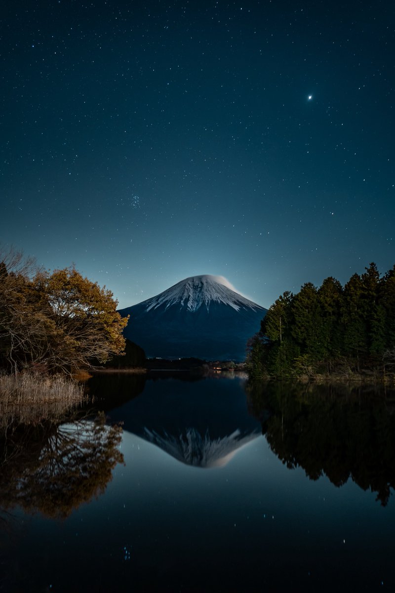hytPhoto_like's tweet image. #暑すぎるので雪の画像で涼もう見た人もやる
静岡に住んでると雪と縁がなさ過ぎるので冬の富士山でも貼っておきます