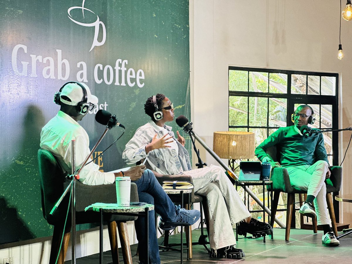 kasyate's tweet image. In this, the 3rd & last of the three episodes from the Live recording of #GrabACoffee ; @AzawiOfficial, a youthful icon of Uganda’s music industry shares, in a no-holds-barred way, the industries contribution to dev’t&job creation. @qataharraymond . youtu.be/UZ9VD_9qGZw?si…