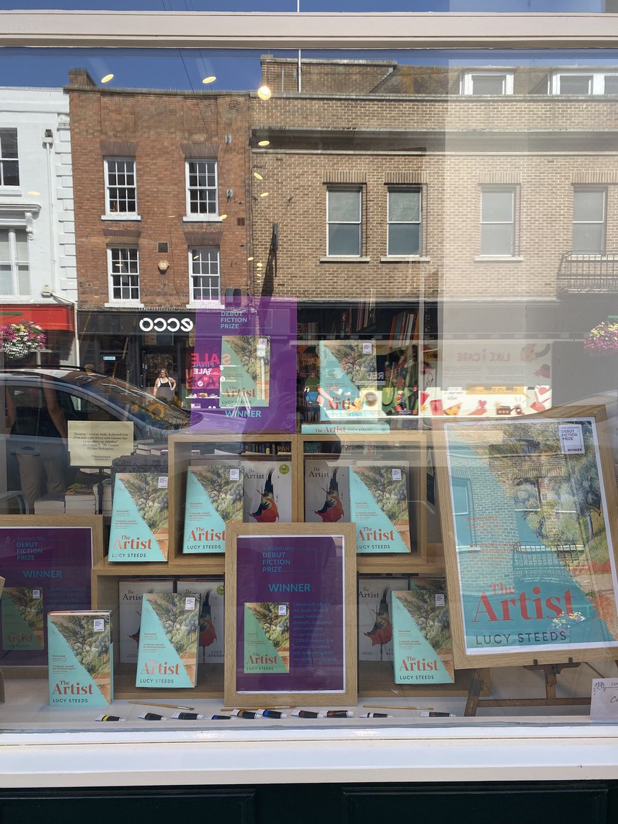 SUAWaterstones's tweet image. Congratulations to Lucy Steeds for winning this years Waterstones Debut Fiction Prize for her astonishing book The Artist!! Set in 1920s France, this follows a young British journalist as he goes to interview a reclusive artist and his niece. Pick up your copy today 🎨#WDFP
