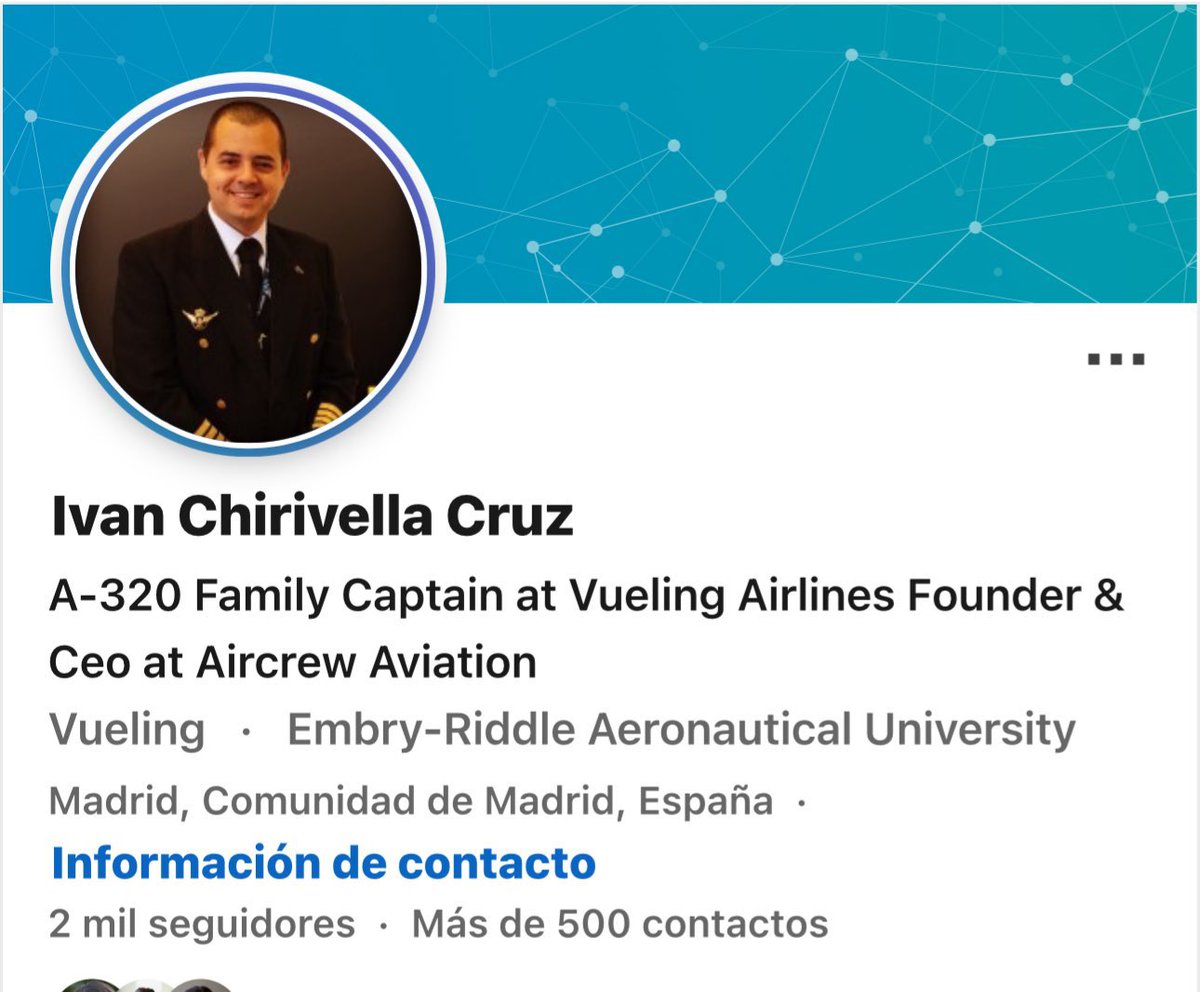 MediaOriente's tweet photo. 💥 EL PILOTO DE VUELING QUE ECHÓ A NIÑOS JUDÍOS DE UN VUELO ENTRENÓ A LOS TERRORISTAS DEL 11S

Iván Chirivella —capitán de @vueling Airlines, entrenó a dos de los secuestradores del 11-S, incluido Mohamed Atta— es el piloto que ordenó la expulsión de los niños judíos del vuelo entre Valencia y París.

Información del Ministro de la Diáspora y Combate al Antisemitismo de Israel @AmichaiChikli y confirmado por la propia aerolínea española @vueling