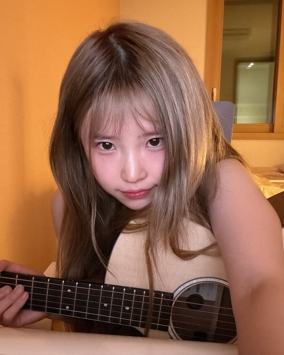 hayoungsi's tweet photo. Maybe I'm not that pro, but at least I’ve got heart (well, and cute hair) while trying! :3 https://t.co/d79ficG4h7