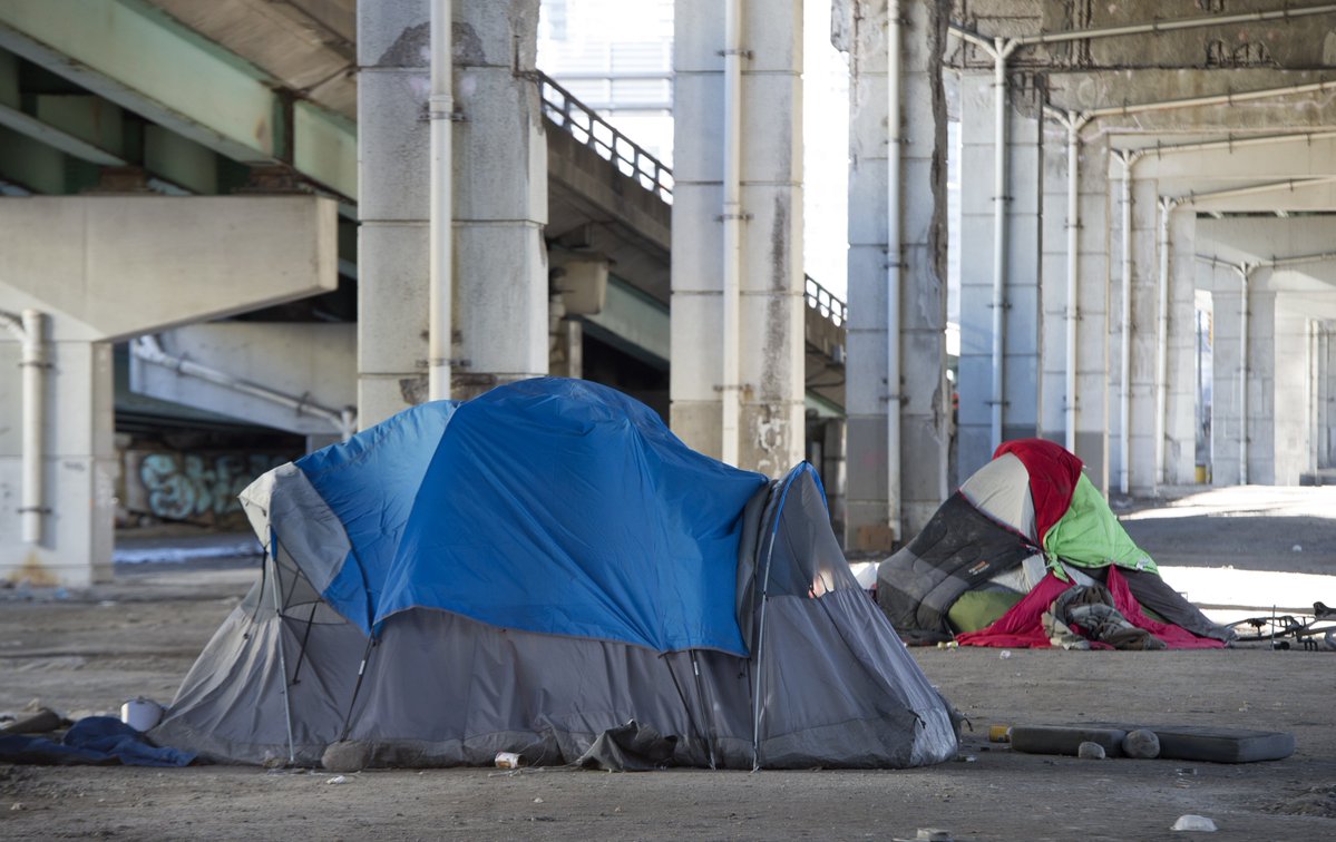 raghu_venugopal's tweet image. Dear Toronto: everyday I work with the homeless, I read their charts, I know their stories. The vast majority are harmless. If a shelter in your neighbourhood makes want to you poke your eyes out - maybe you chose the wrong city. Toronto is Canada's largest city.
