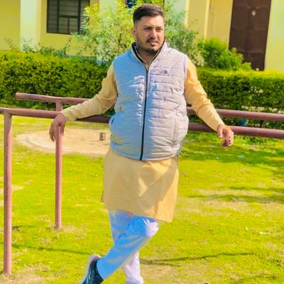 gurjar_son_u's tweet image. हमारे सोशल मीडिया के युवा साथी बड़े भाई लेखराज गुर्जर हिंडोली को जन्मदिन की बहुत-बहुत शुभकामनाएं!
आने वाला वर्ष आपके जीवन में अपार सफलता, खुशहाली एवं समृद्धि लाए। मैं आपके उज्ज्वल भविष्य की कामना करता हूँ।
@LekharajaB76180