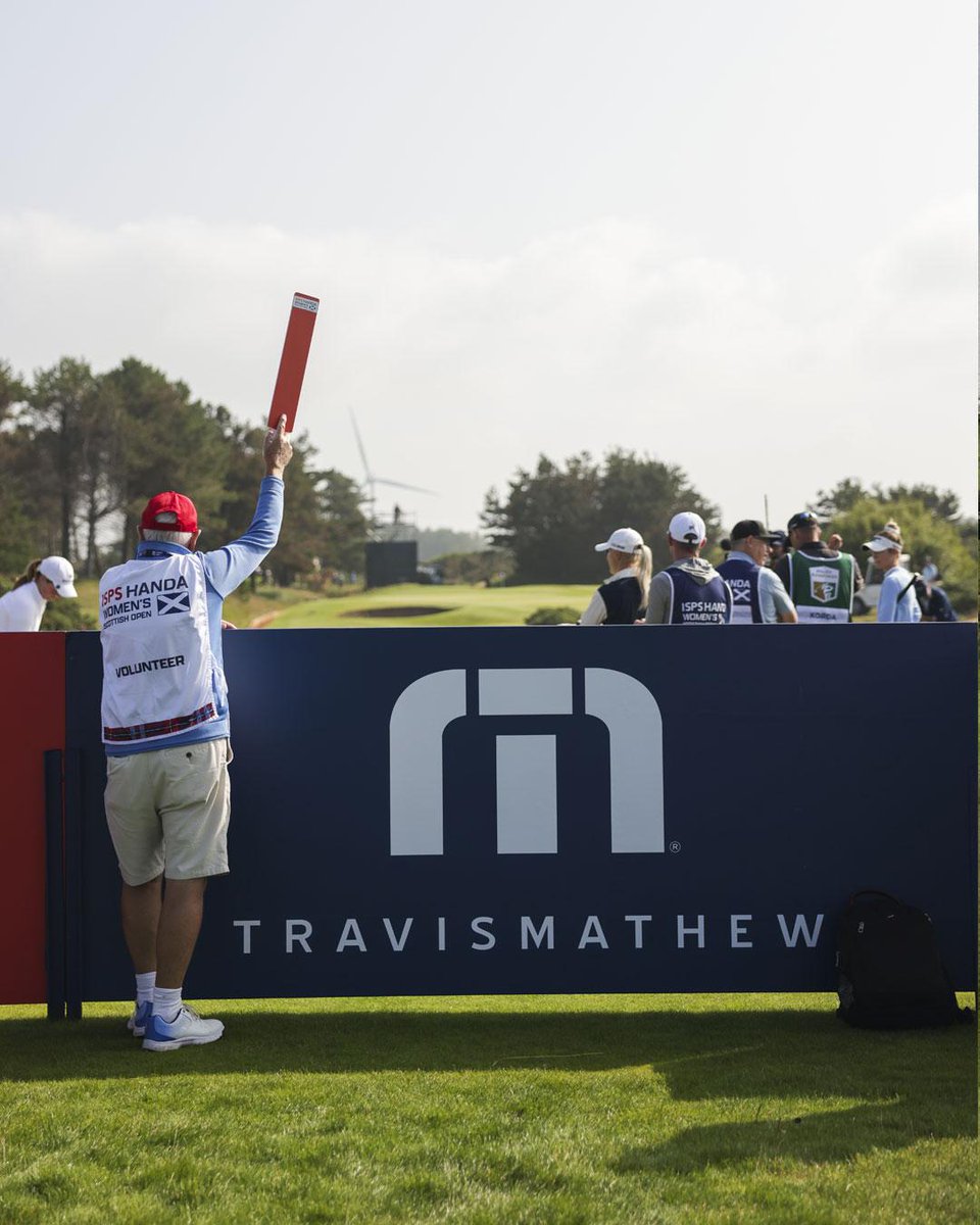 TravisMathewEU tweet media