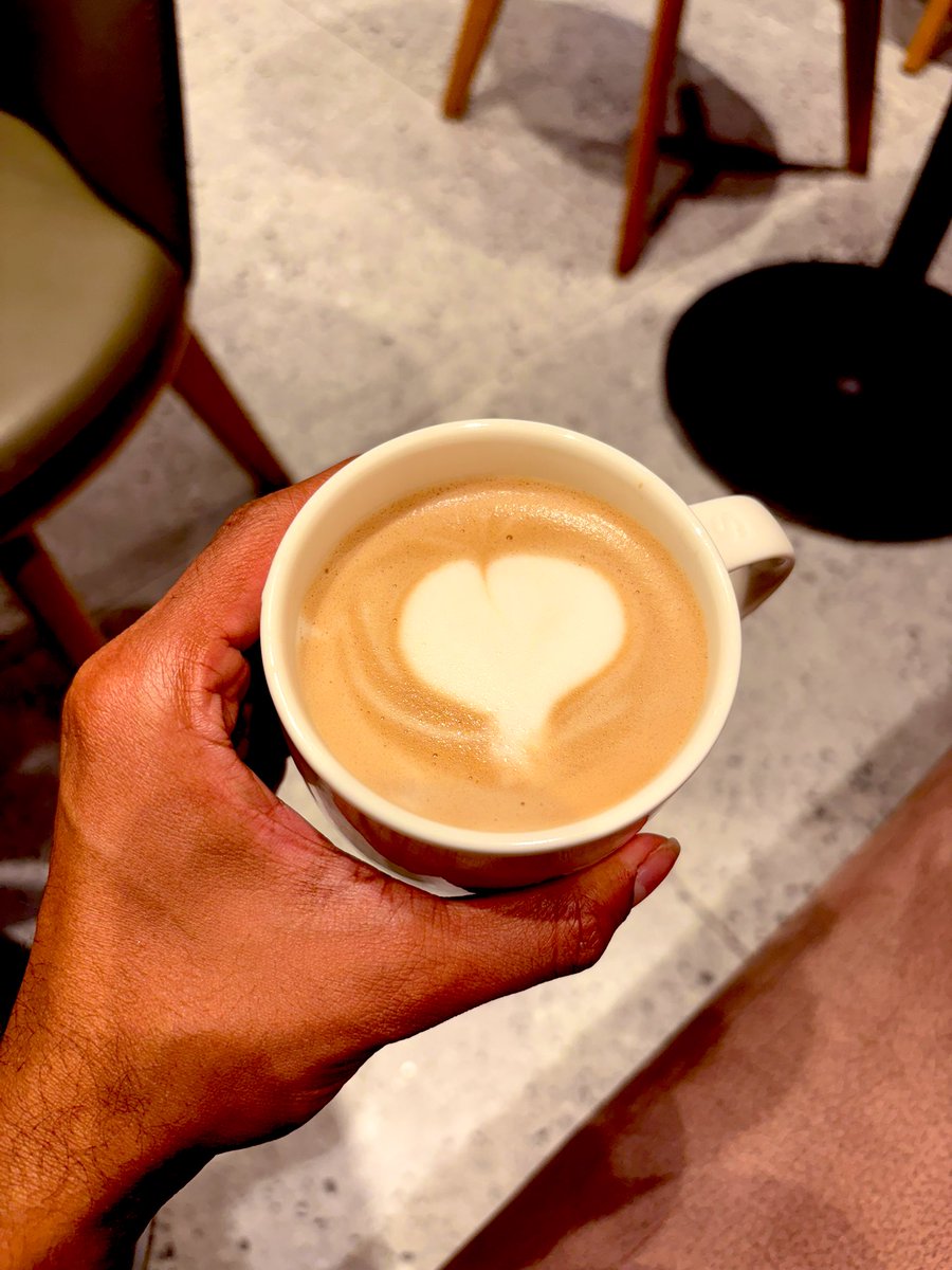 Theshashank_p's tweet image. The heart has morphed into an ass.. the way my life is going, I’ll take it.