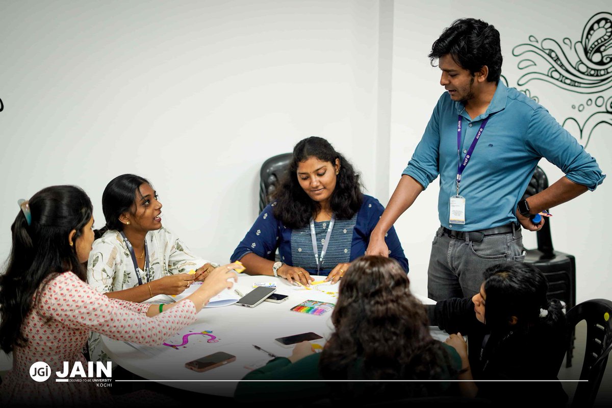 jain_kochi's tweet image. In the Day 6 of Deeksharambh 2025,
Students from the School of Sciences took a creative leap during the Design Thinking Workshop led by Mr. Goghularajan and Mr. Ram Shreyas from the Department of Arts and Creativity.

#Deeksharambh2025 #DesignThinkingWorkshop  #SchoolOfSciences