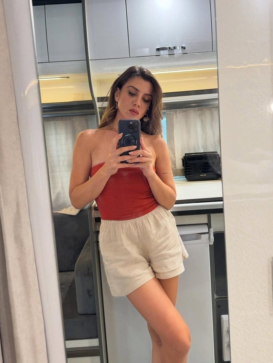 jnkdsc_'s tweet image. zuhal tunalı güzelliği olay❤️‍🔥