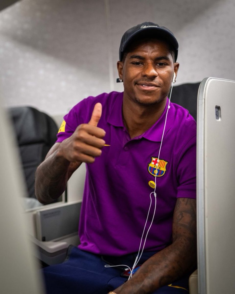 راشفورد في رحلة مع برشلونة! ♥️