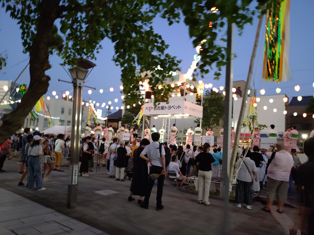 ilice_nekota's tweet image. 地元では、七夕のお祭り