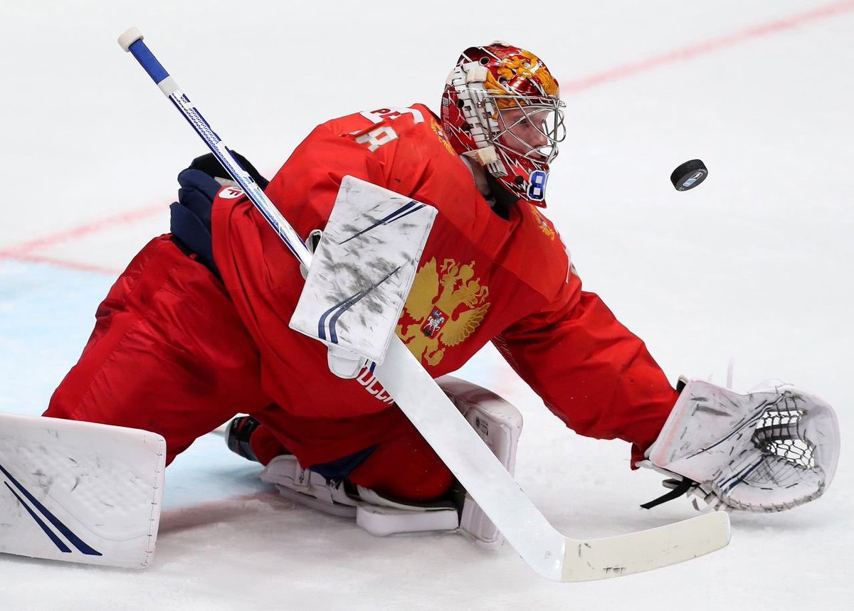 А вратарский день не заканчивается! Андрею Василевскому — 3️⃣1️⃣

Чемпион мира 2014 года отмечает сегодня день рождения. Желаем драйвовых матчей, больших побед и «сухих» ворот!