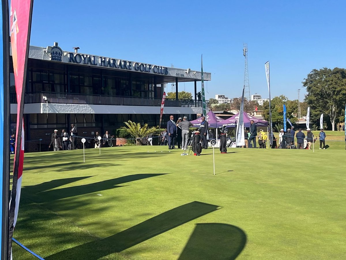 VulindlelaNdab2's tweet image. Get ready for a hole-in-one for a cause!
@edmnangagwa is set to preside over the inaugural Presidential Putt-Out Challenge at the Royal Golf Club in #Harare today. 140 golfers will tee off to raise funds for the Presidential Scholarship Programme @GolfZimOpen @GolfZimbabwe