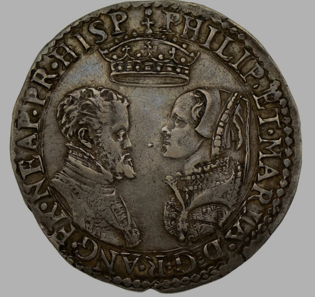 PStiffell's tweet image. 25th July 1554, Mary I married Philip of Spain. This may have been the happiest day of her life, she was finally a married Queen. Nothing could possibly go wrong... Happy anniversary Mary & Philip 🎉