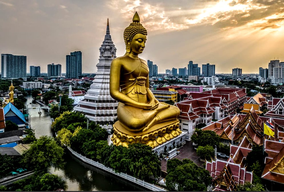 BAYSONIC2's tweet image. Baysonic Yokohama
We will be closed for a while from next Tuesday due to a purchasing trip to Bangkok. We plan to reopen around August 20th. Tomorrow will be our last day of business.