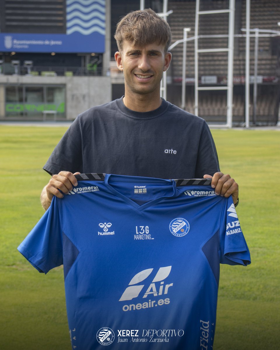 #XerezDeportivo 🤝 <a href="/yagogandoy6/">Yago Gandoy</a> &amp; <a href="/franvica7/">Fran Viñuela</a> 

🙌👕 ¡Deseando veros defendiendo esta camiseta en el Estadio Municipal de Chapín!

#ElXerezQueQuieresTú