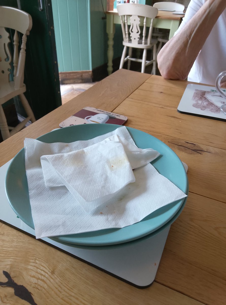 KenBrookes2's tweet image. Took my photo after the event. Beautiful toasted teacake in The Cottage Kitchen. One of our favourite stops.