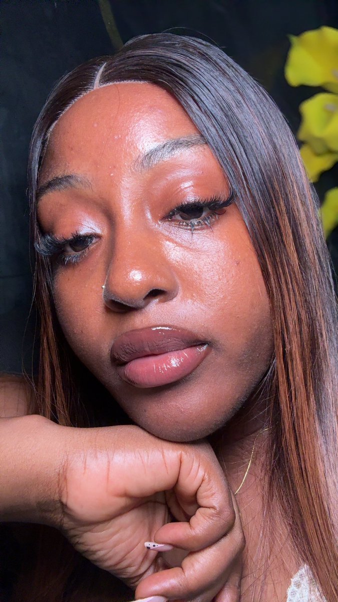 mss_hermosa's tweet image. Korean skincare has done wonders for my skin 🥹