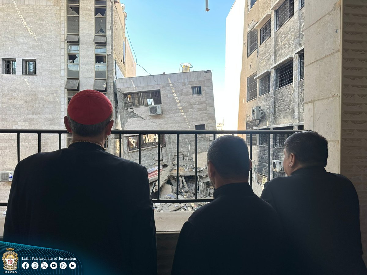 matteomatzuzzi's tweet image. Il Patriarcato latino di Gerusalemme ha diffuso alcune foto relative alla visita del cardinale Pizzaballa a Gaza.
@LPJerusalem