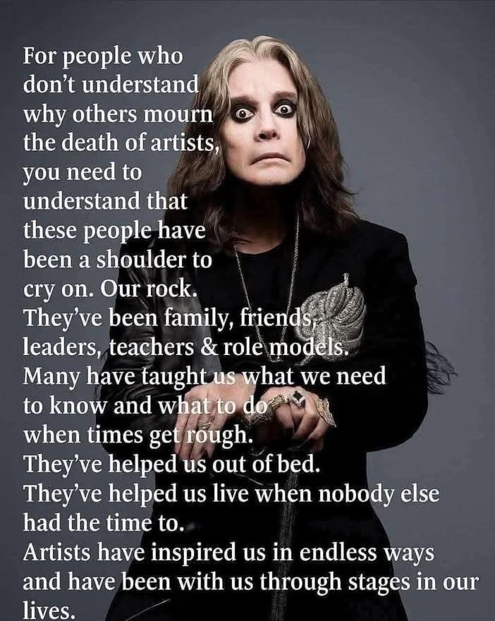 AlexAEterna's tweet image. 🖤🖤🖤