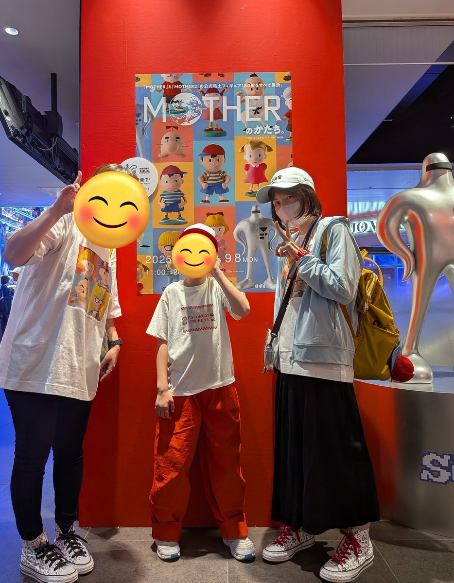 minaminononchi's tweet image. MOTHERのかたち。とMOTHERのおみせ。に、とむみさん&amp;amp;エスカルゴな息子さんと一緒に行ってきました♪おみせは大盛況✨展示は一部を除き撮影NGの為ご紹介できませんが、初めて見るフィギュアも多くとても楽しかったです😄フランキースタイン2、中で操縦してたんだ!？アップルキッドが可愛かったです🍎